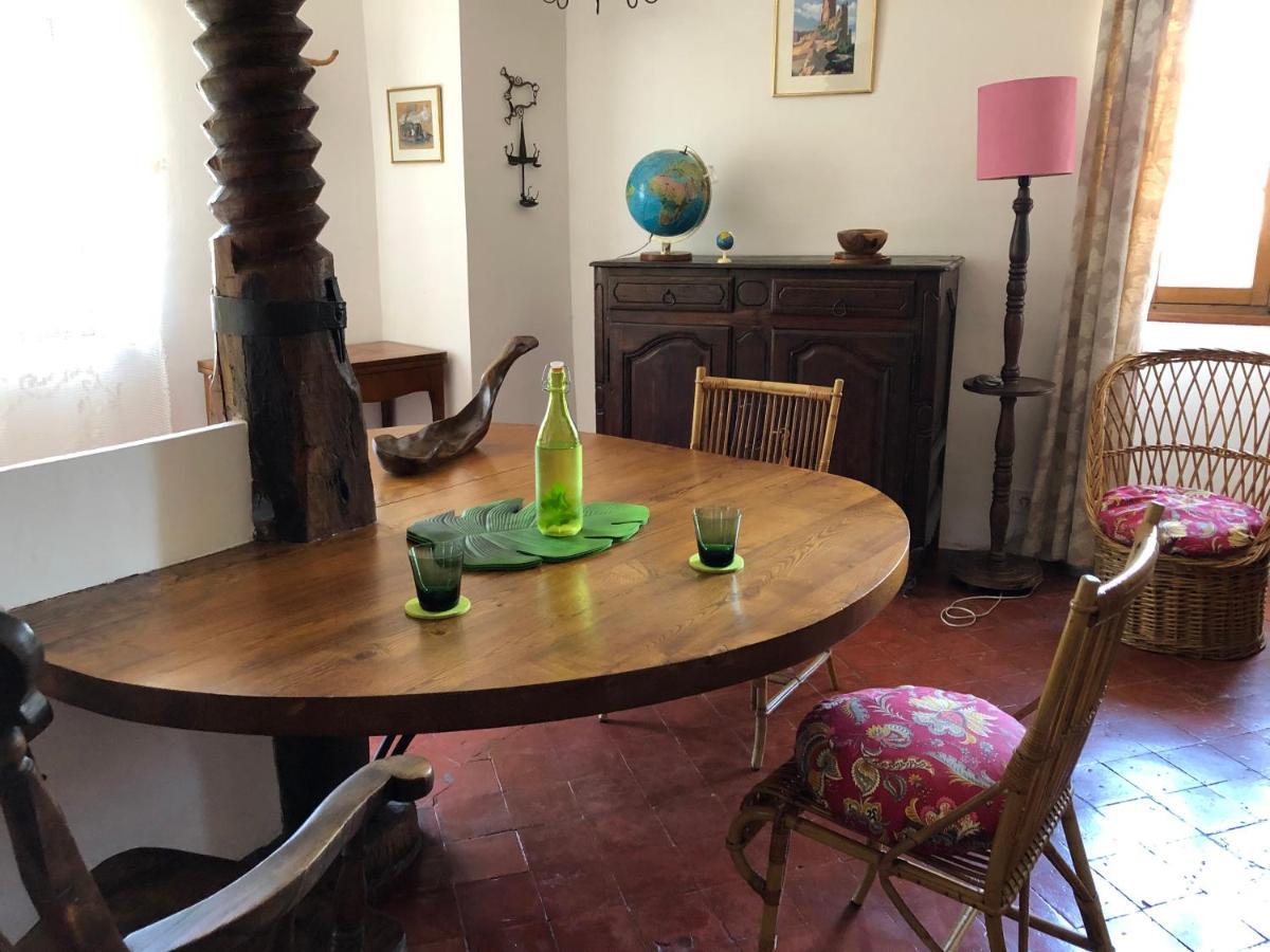Appartement La Provence Authentique à 30 Minutes Des Plages Collobrières